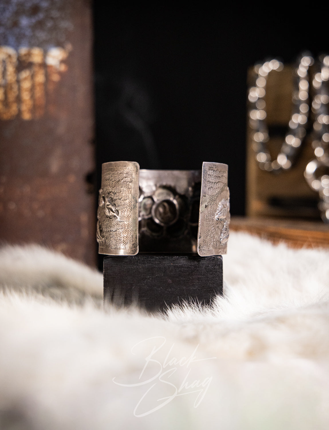 Vintage 20s Silver Floral Cuff