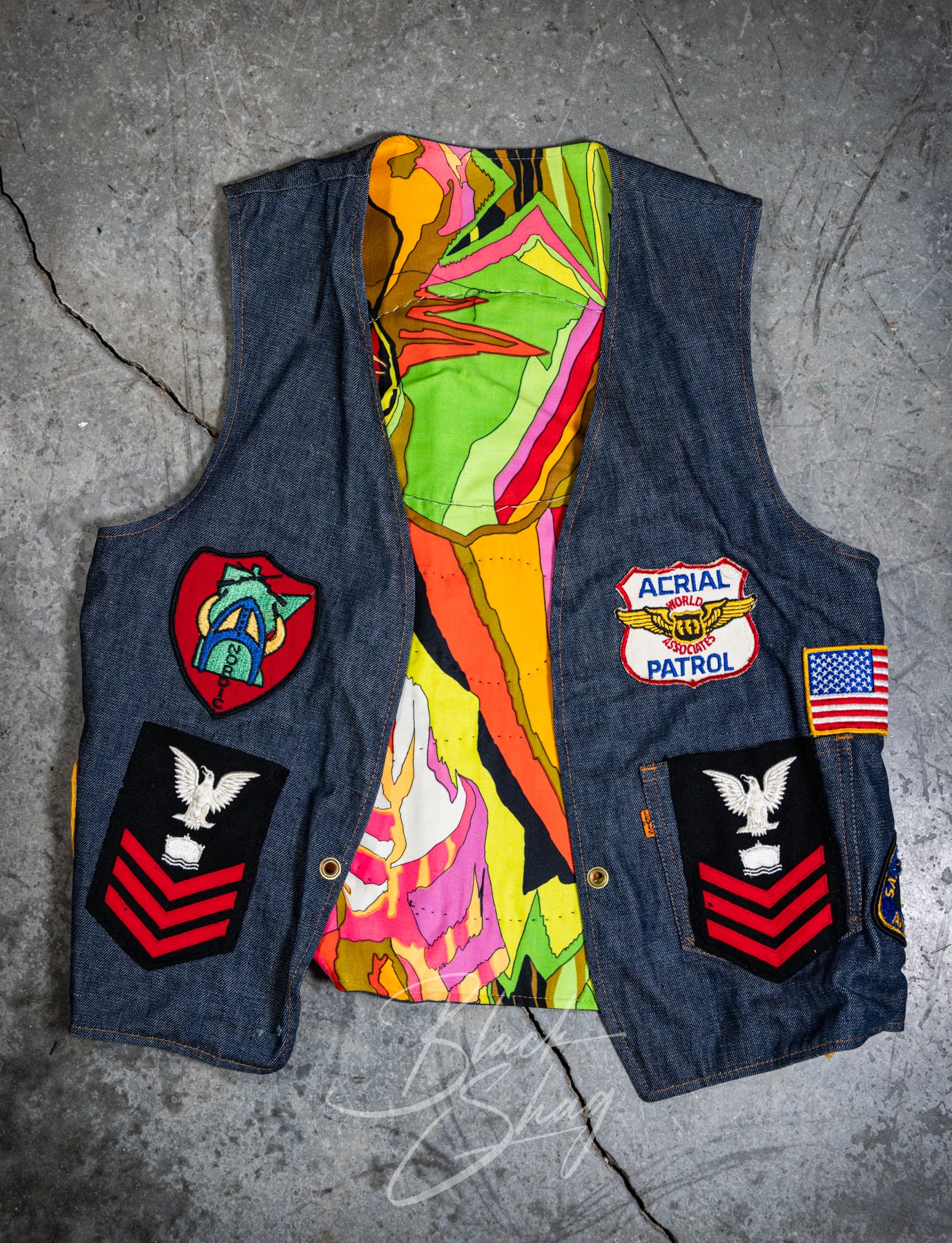 ▪️70’s【LEVI’S】VINTAGE VEST Vintage 70s Levi's Big E Psychedelic Patch Denim Vest Medium