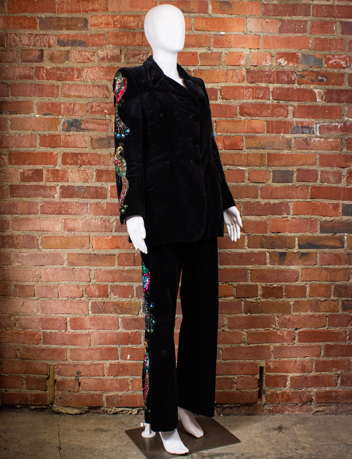 Vintage Granny Takes A Trip Sequin Peacock Velvet Suit 70s – Black