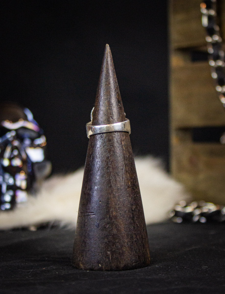 Vintage Sterling Silver Oval Turquoise with Feathers Ring Size 7