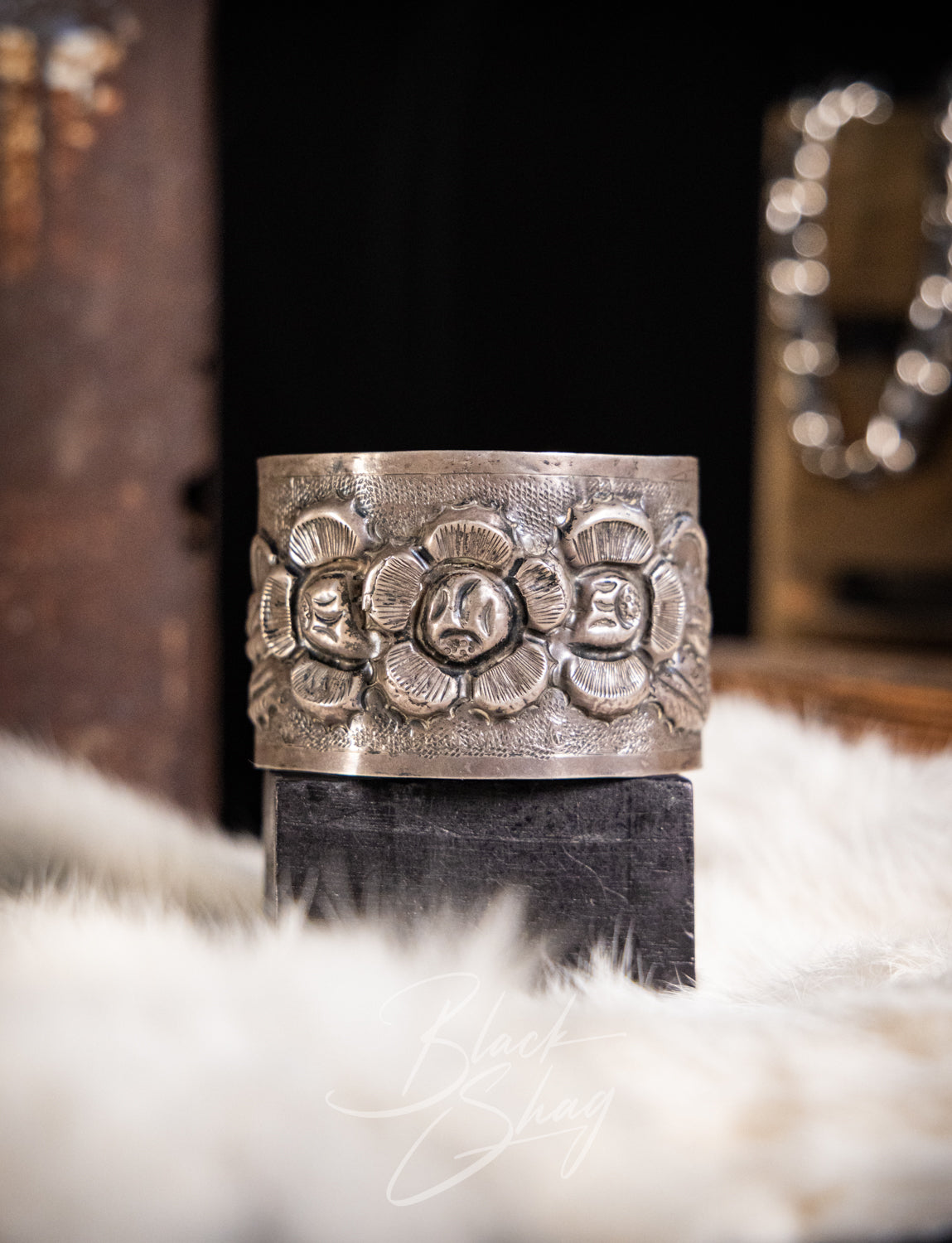Vintage 20s Silver Floral Cuff 