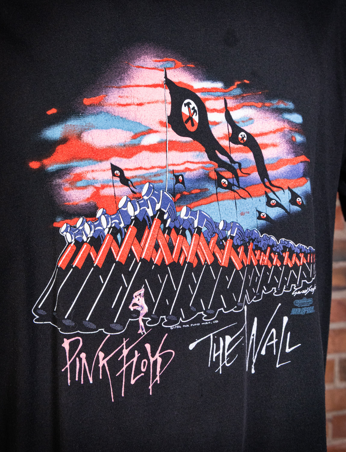 Vintage 1982 Pink Floyd The Wall Concert T Shirt XL