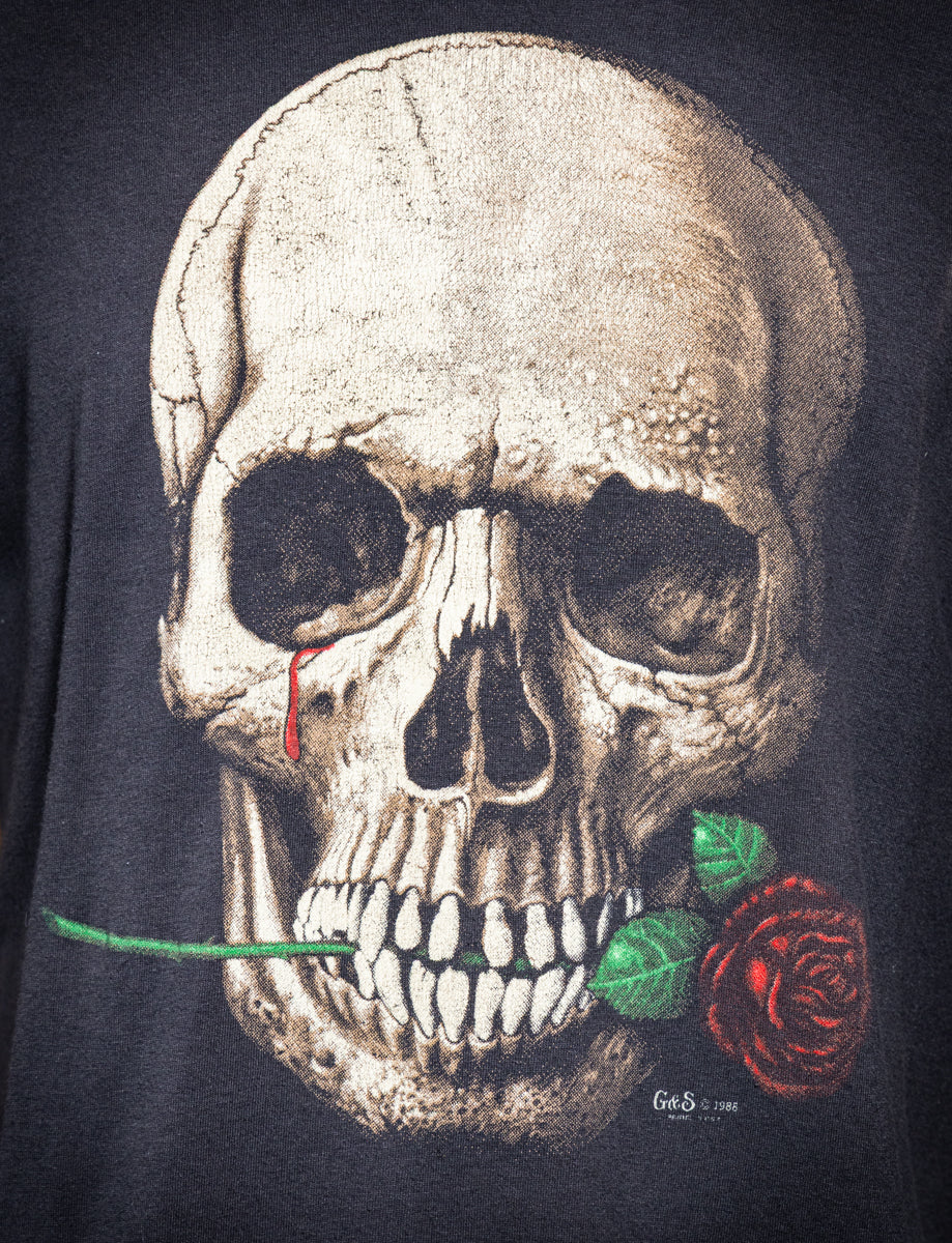 Vintage 1988 G&S Skull and Rose Graphic T Shirt Medium Close