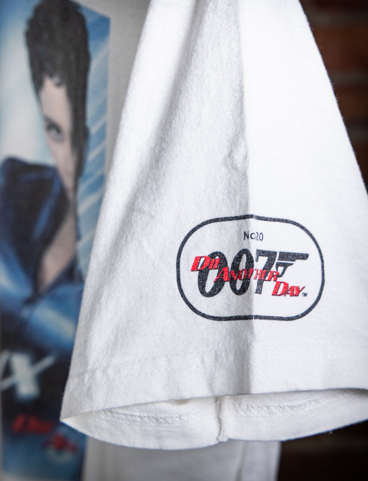 Vintage 2002 Jinx James Bond 007 Graphic T Shirt Medium