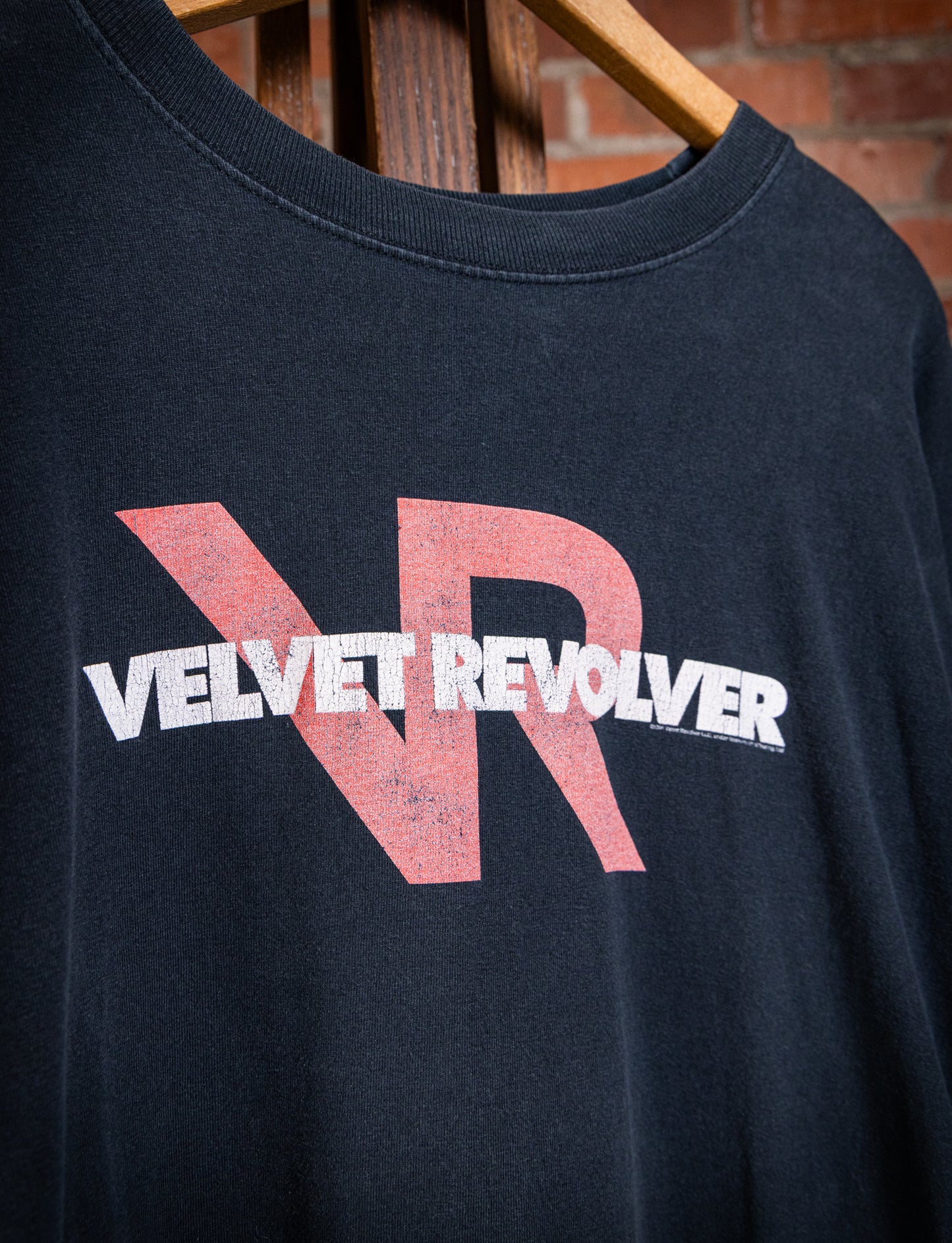Vintage 2004 Velvet Revolver Contraband Long Sleeve Concert T Shirt 2XL