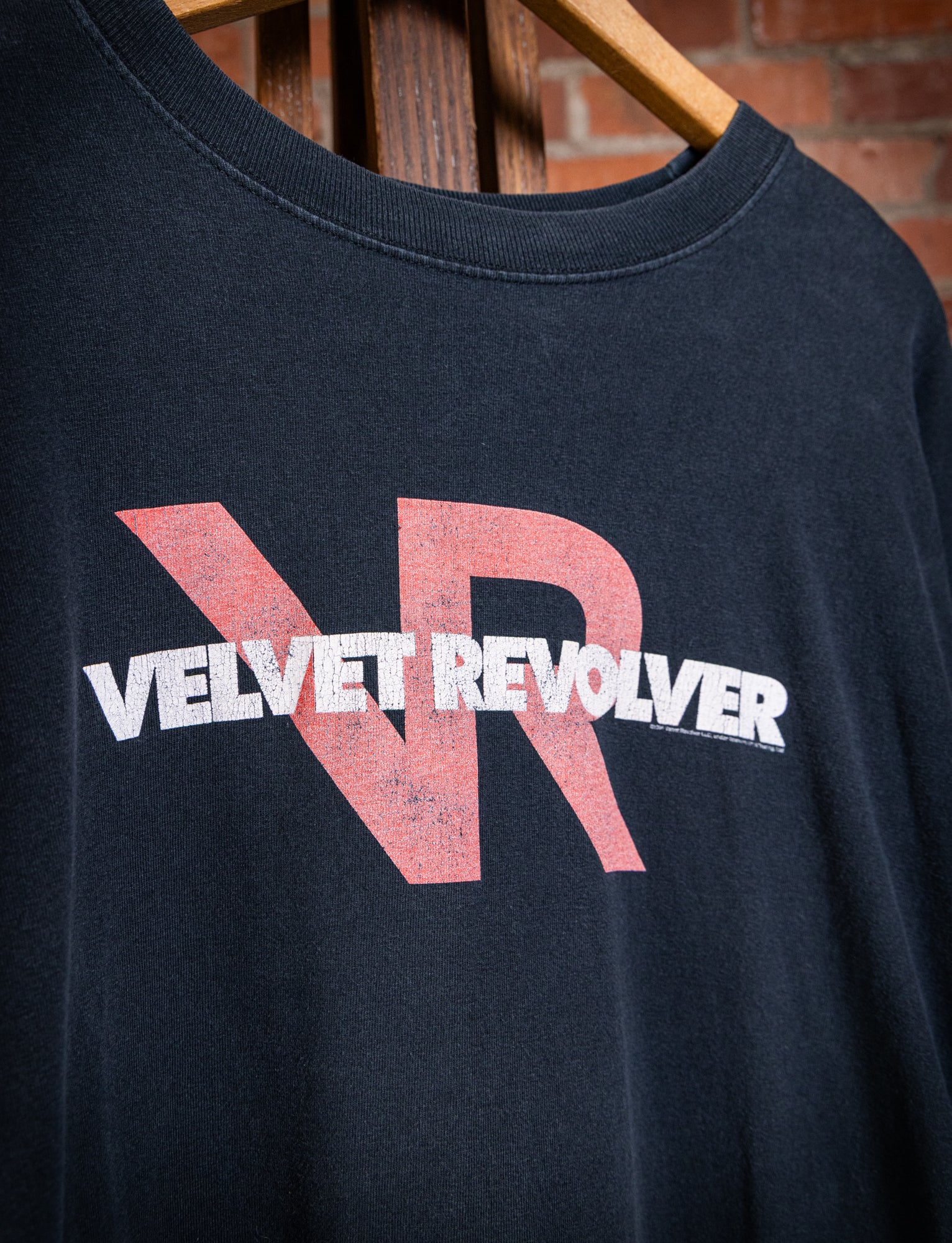 Vintage 2004 Velvet Revolver Contraband Long Sleeve Concert T Shirt 2XL