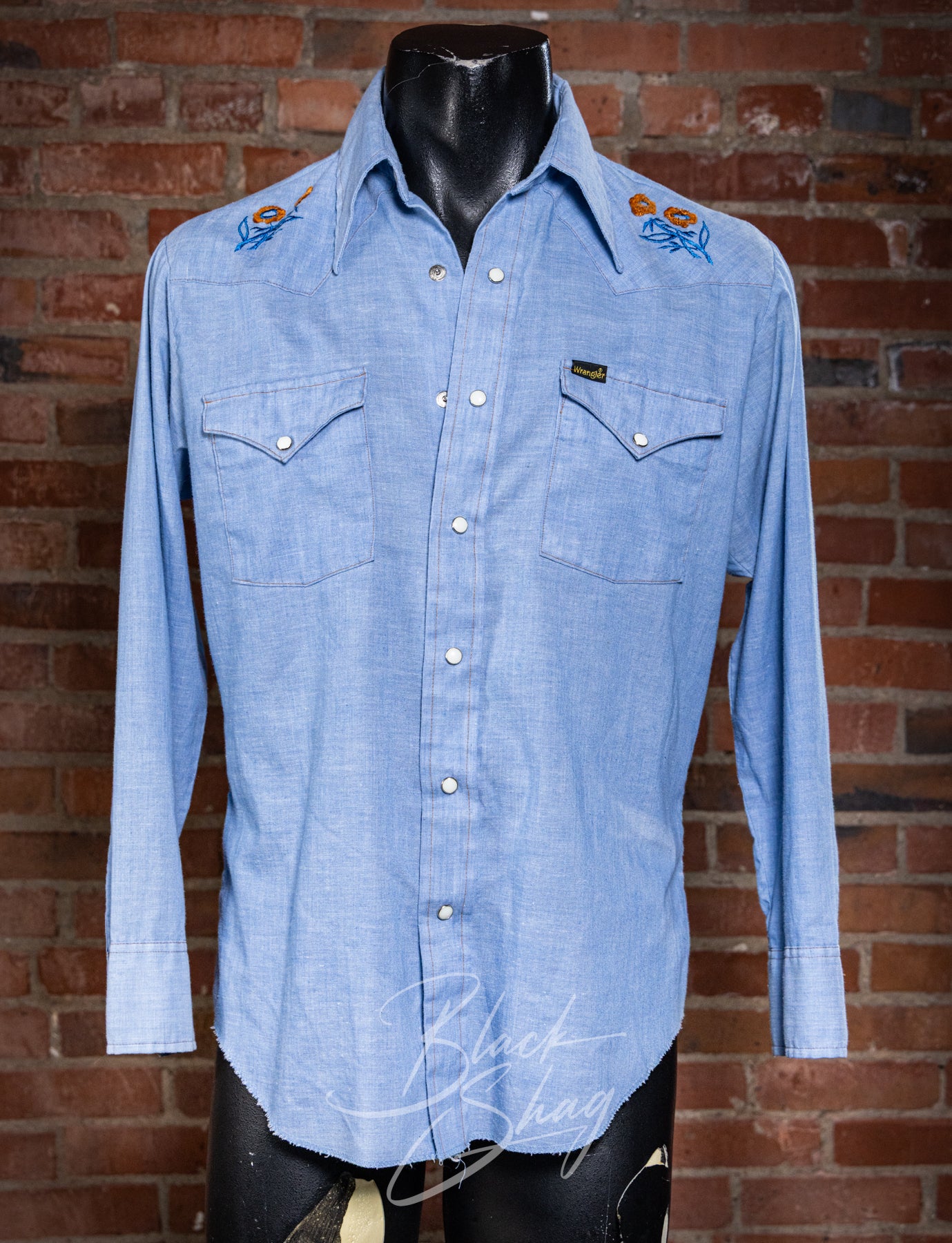 Vintage 70s Wrangler Chambray Pearl Snap Shirt Medium