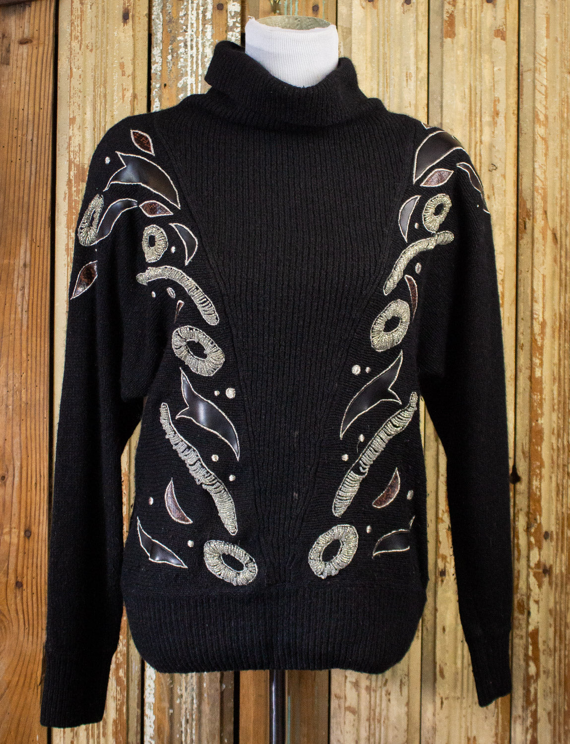 Vintage Women's Black Embroidered Turtleneck Sweater 80s Medium