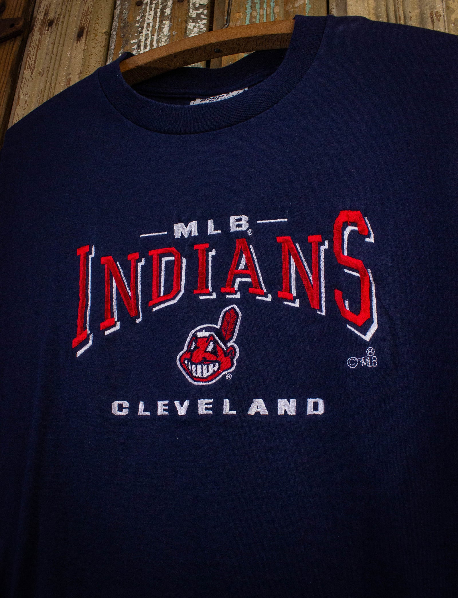 Vintage Cleveland Indians Embroidered Graphic T Shirt 90s Navy Blue Medium
