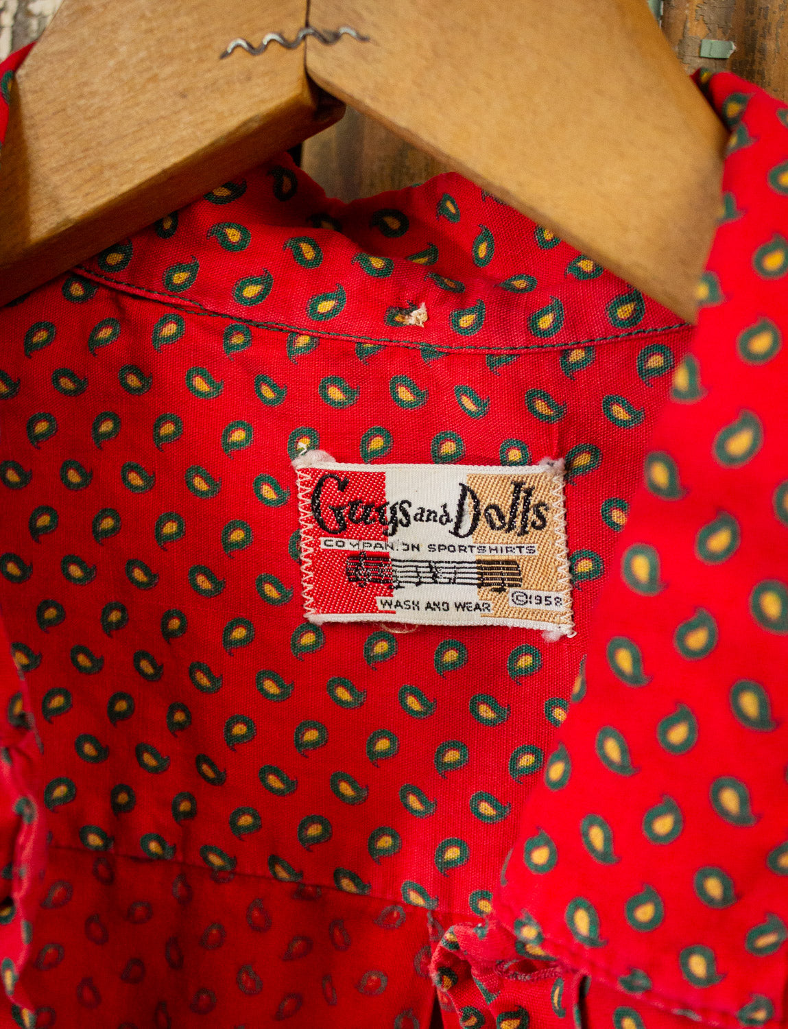 Vintage Gags and Dolls Red Button Up Shirt 50s Medium