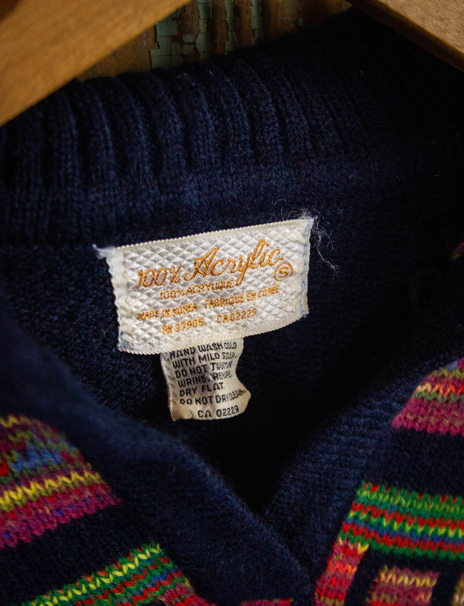 Vintage Women's Geometric Patterned Knit Acrylic Sweater 70s