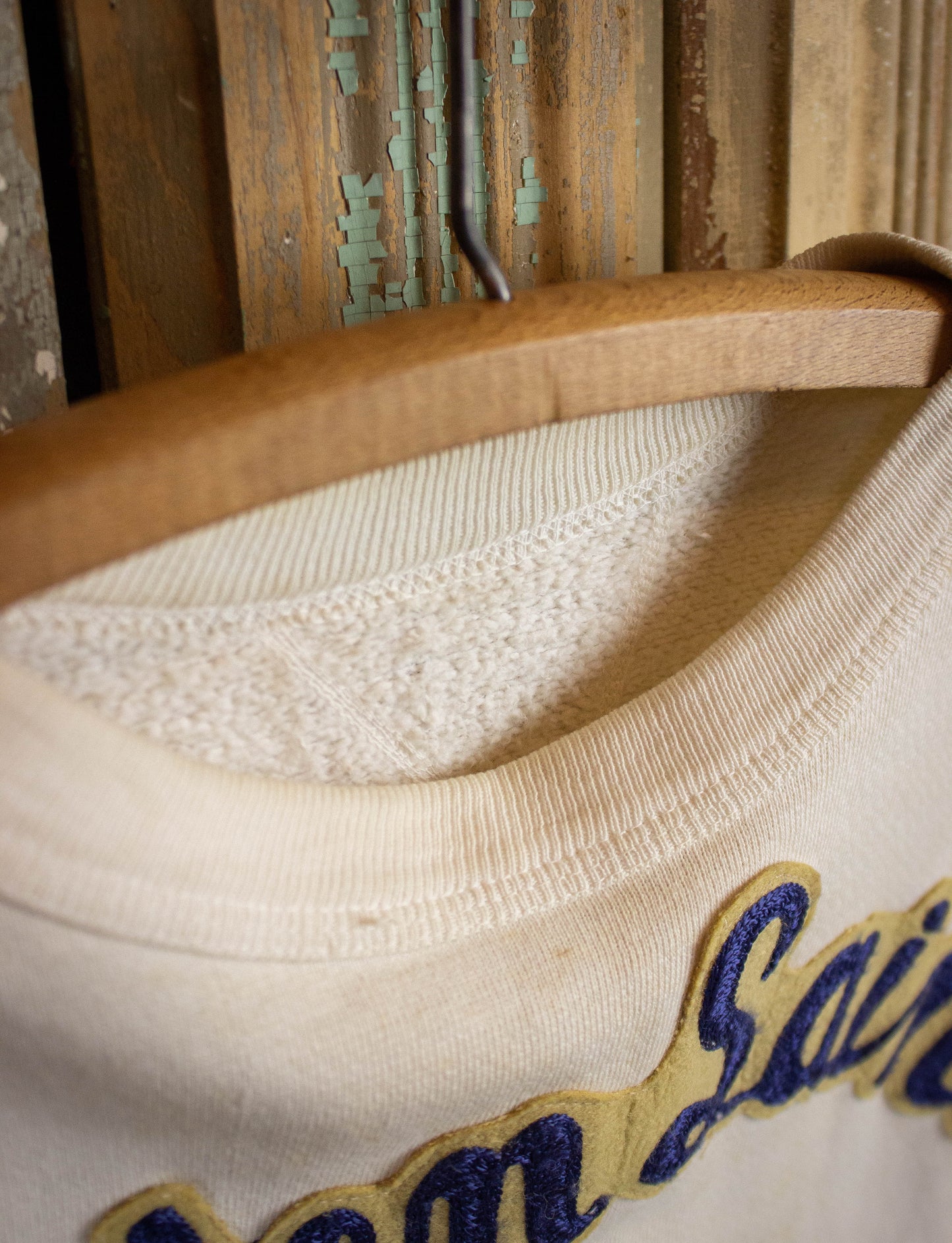 Vintage Golden Saints Car Club Crewneck Sweatshirt 30s White Small