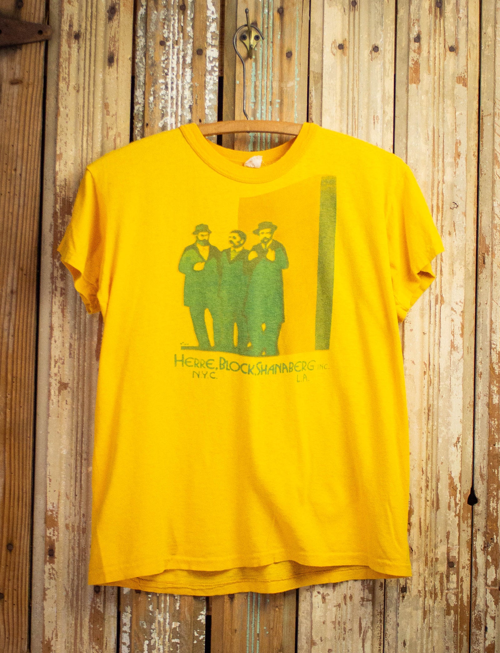 Predictor placere Skabelse Vintage Herre, Block, Shanaberg Crew Concert T Shirt 70s Yellow Small –  Black Shag Vintage