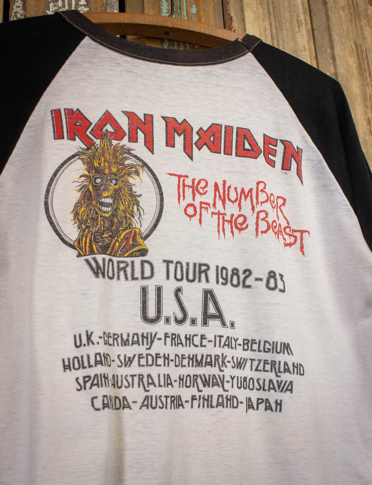 Vintage Iron Maiden 1982-83 The Number of The Beast Tour Raglan Concert T Shirt Black/White Medium