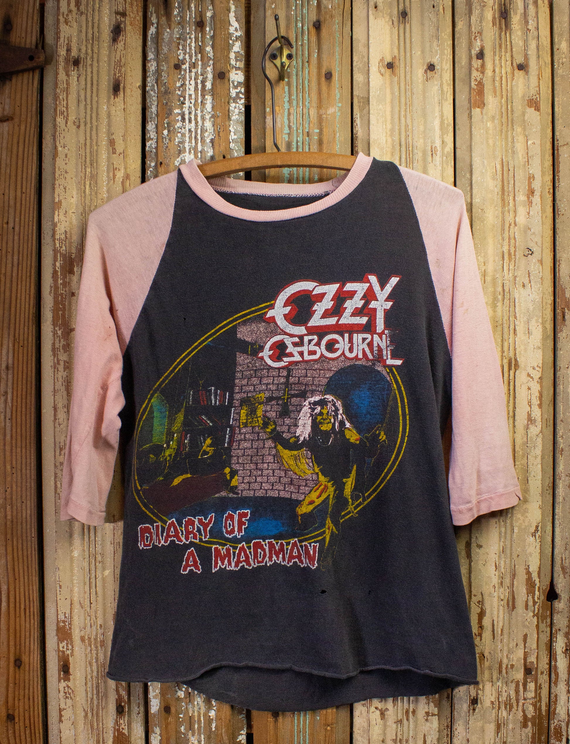 Vintage Ozzy Osbourne Diary of a Madman Parking Lot Raglan Concert T Shirt 1982 Pink/Black Small