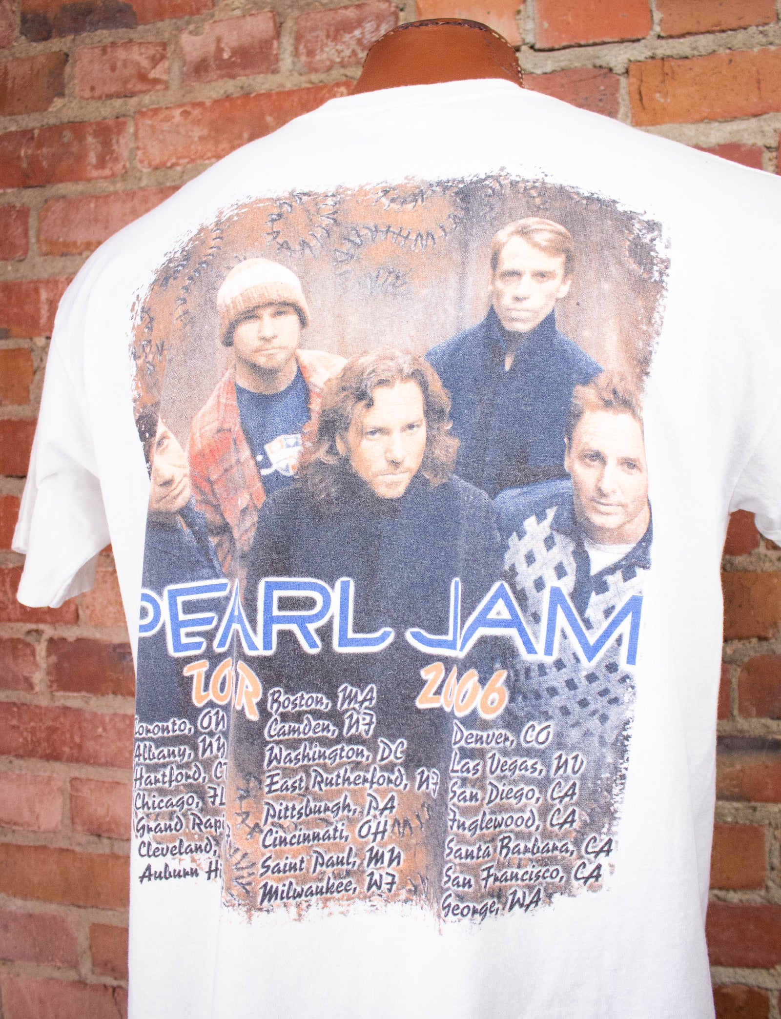 Vintage Pearl Jam Avocado Tour Concert T-Shirt 2006 XL