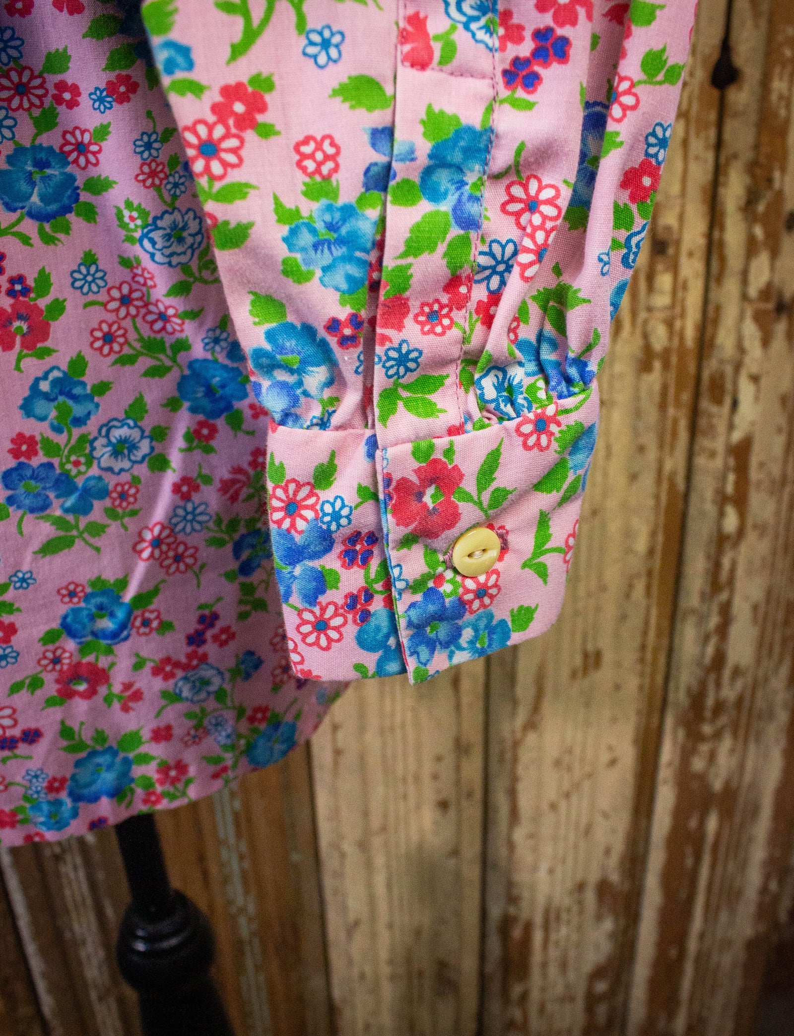 Vintage Pink Floral Button Up Shirt Small