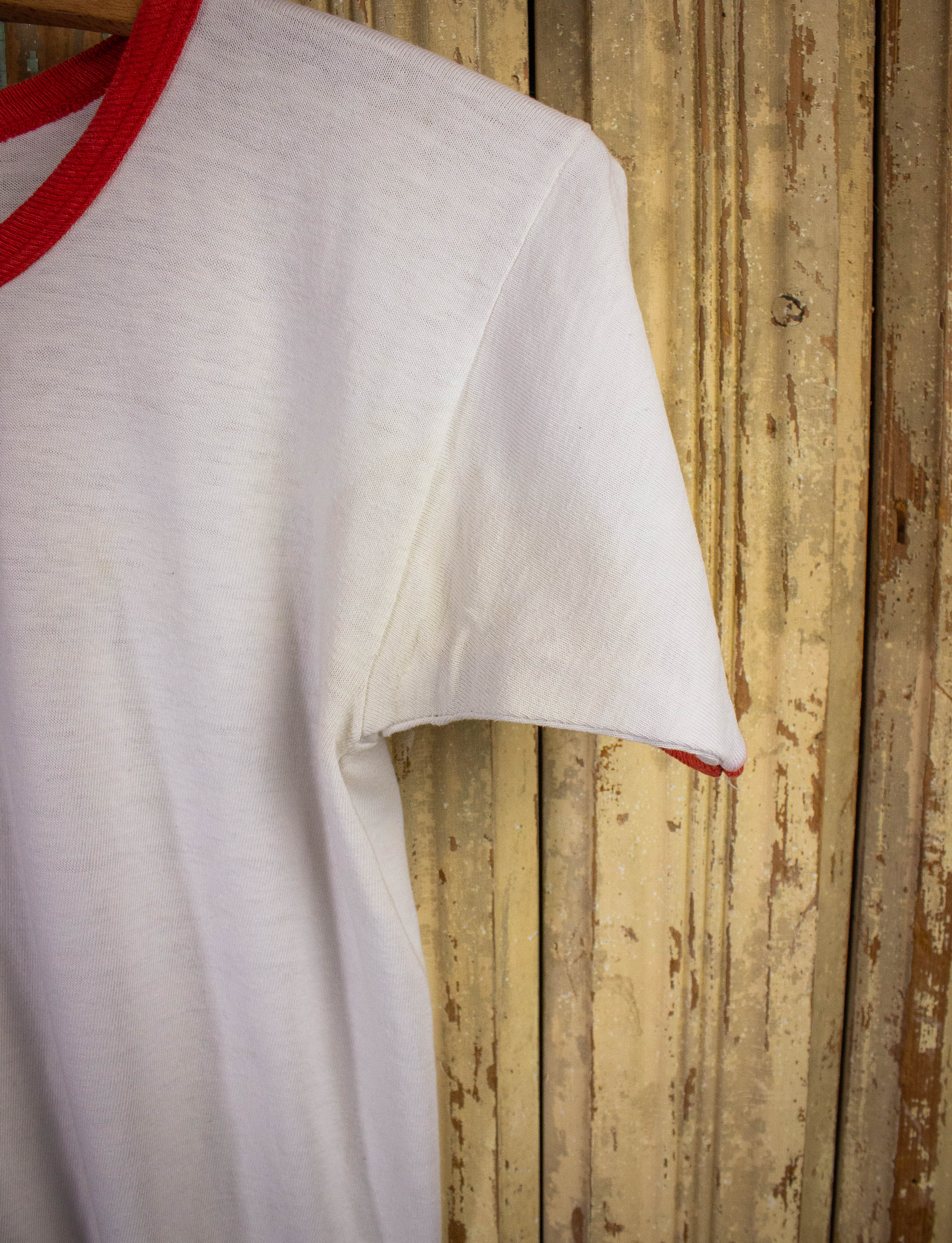 Red white sales lining t shirt