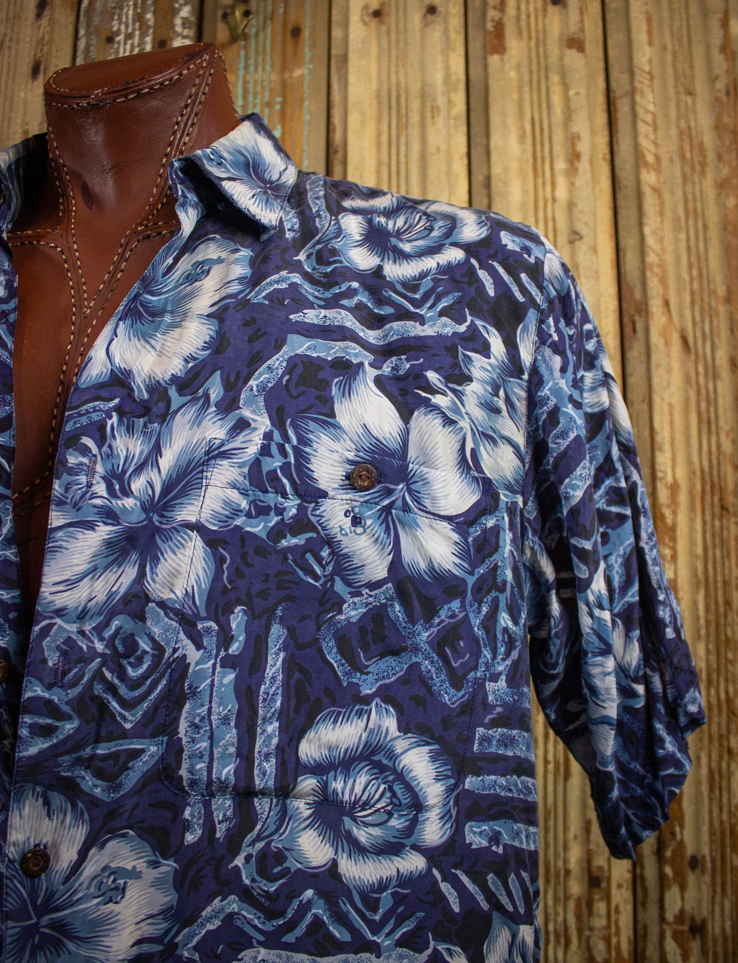Vintage Silk Traders Hawaiian Silk Button Up Shirt Blue XL