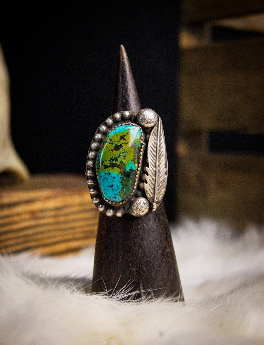 Vintage J&B Sterling Silver Feather/Beaded Edge Turquoise Ring Size 8