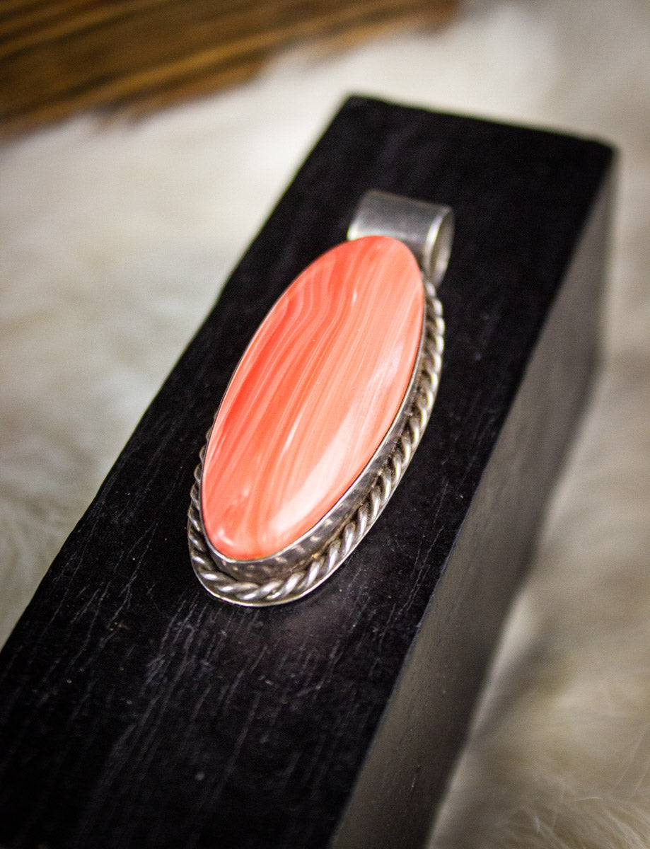 Vintage Sterling Silver Oval Spiny Oyster Pendant