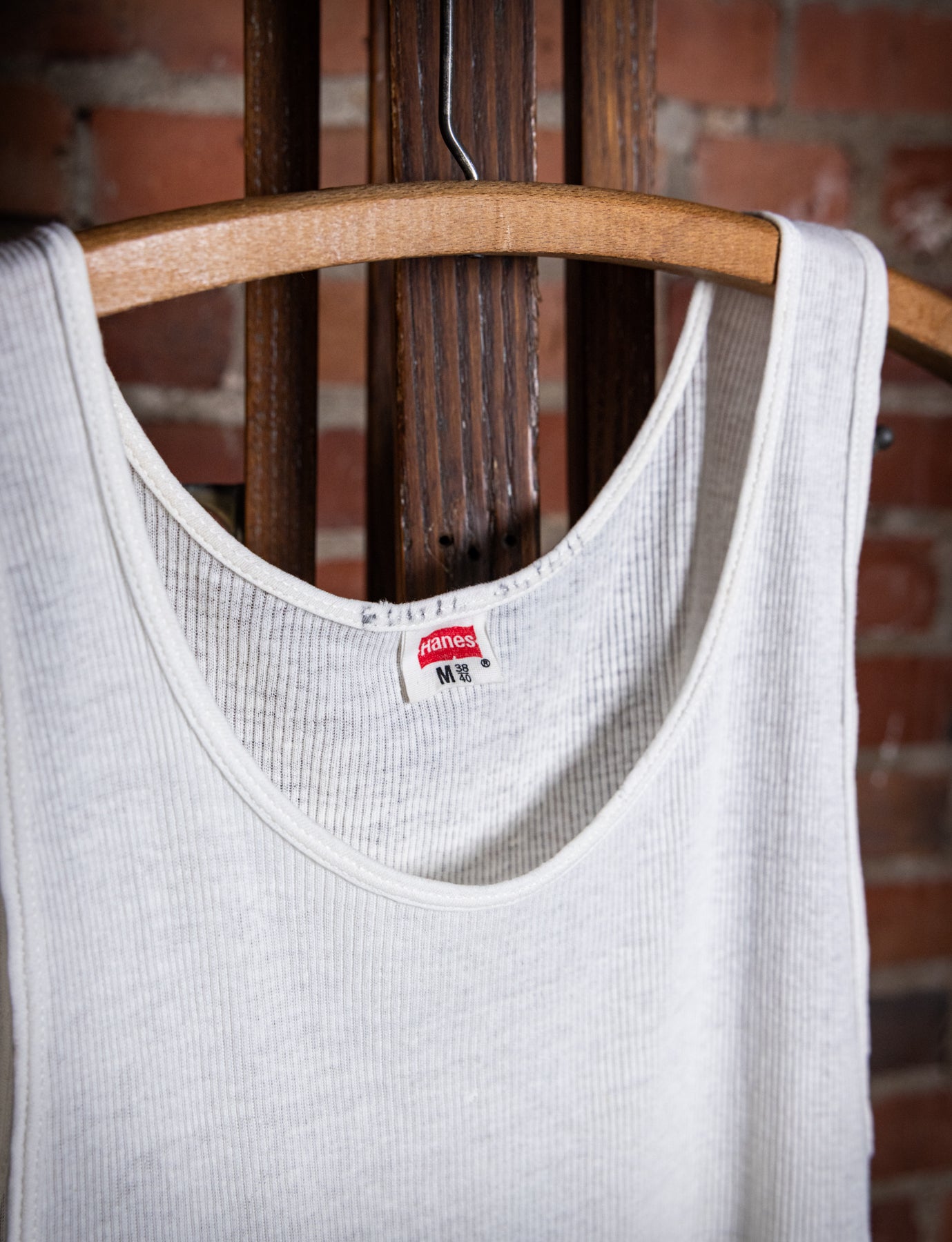 Vintage 70s White Ribbed Tank Top Medium