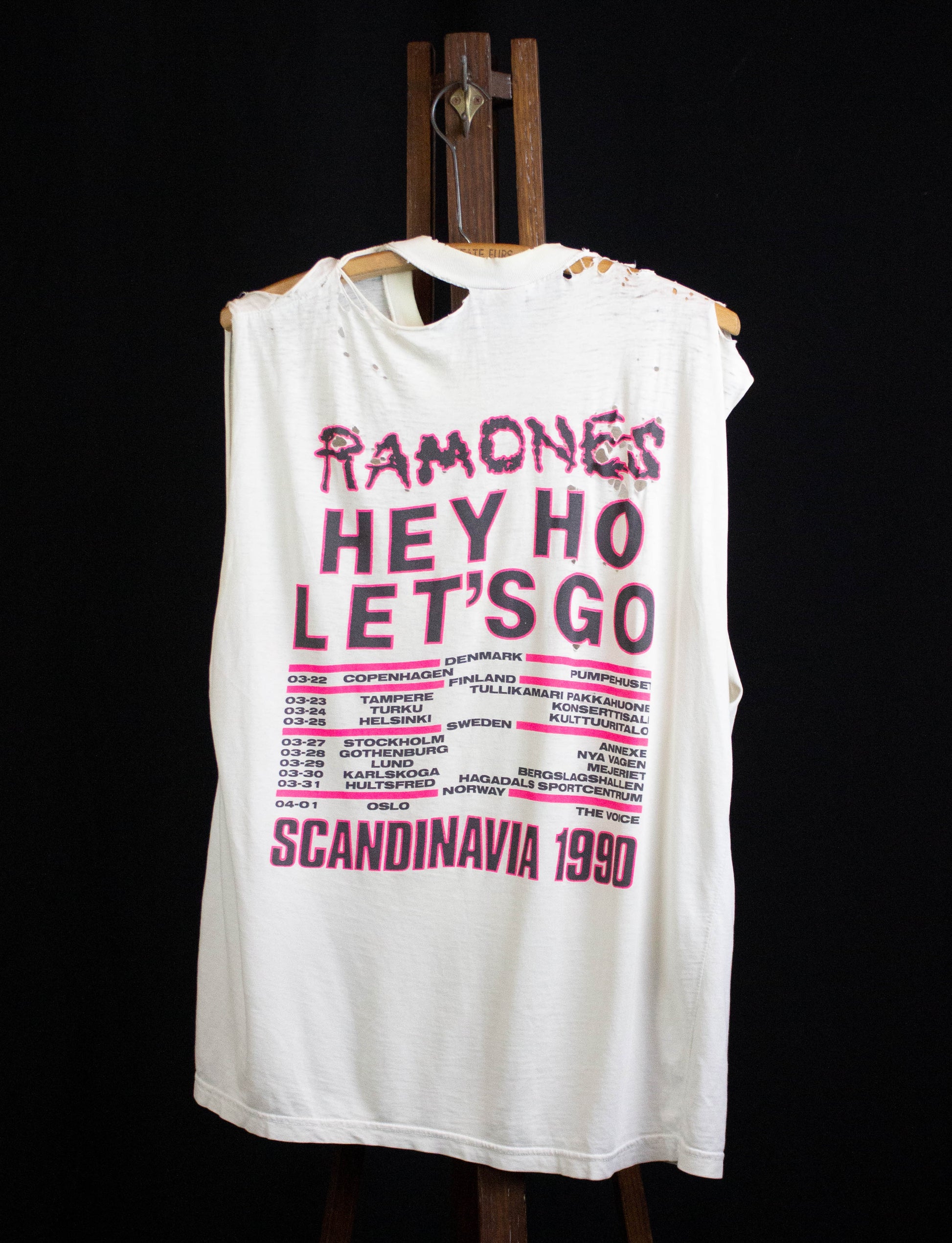 Vintage 1990 Ramones Scandinavia Tour Cut Off Concert T Shirt White XL