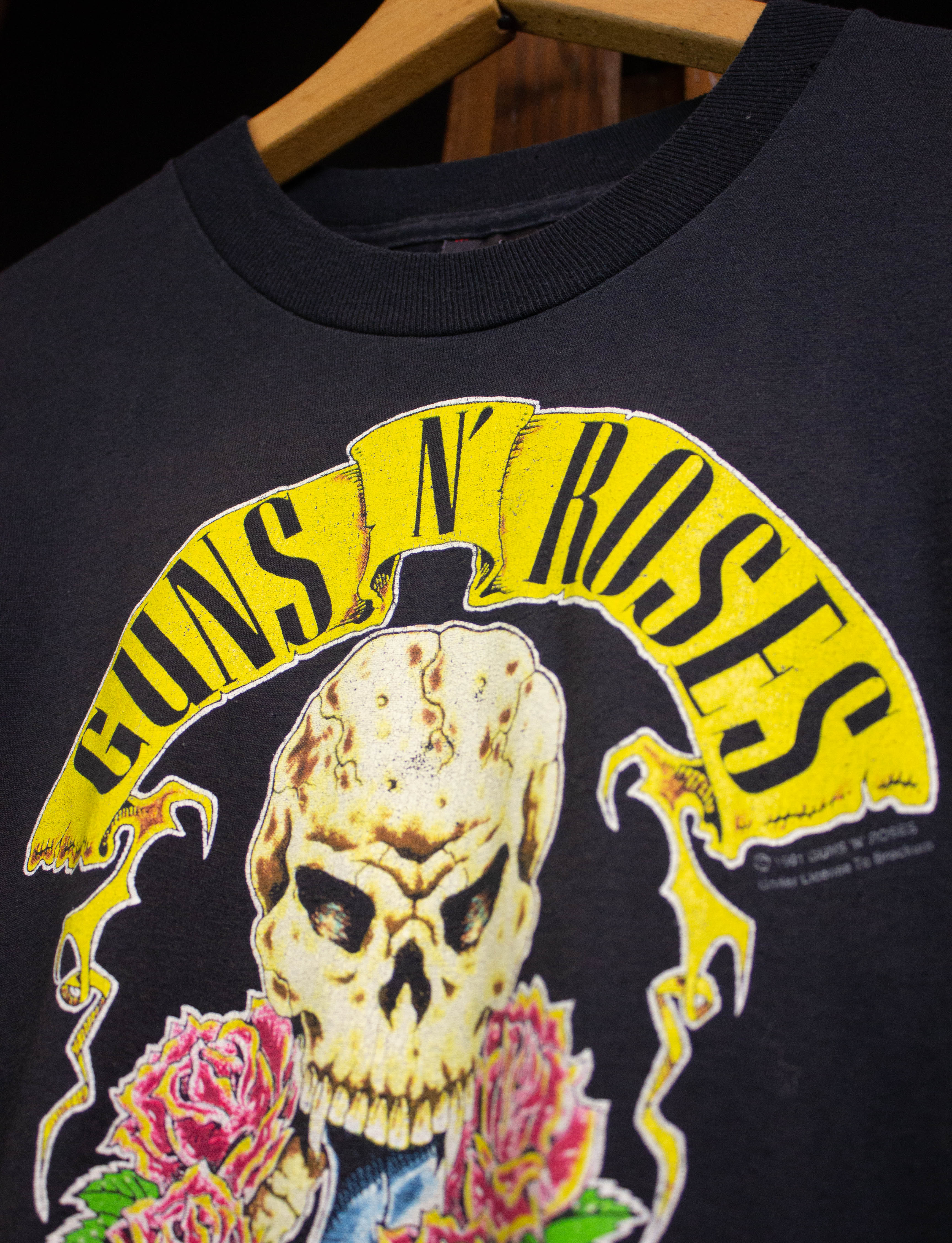 Vintage Guns N Roses Concert T Shirt 1991 Here Today Gone To Hell