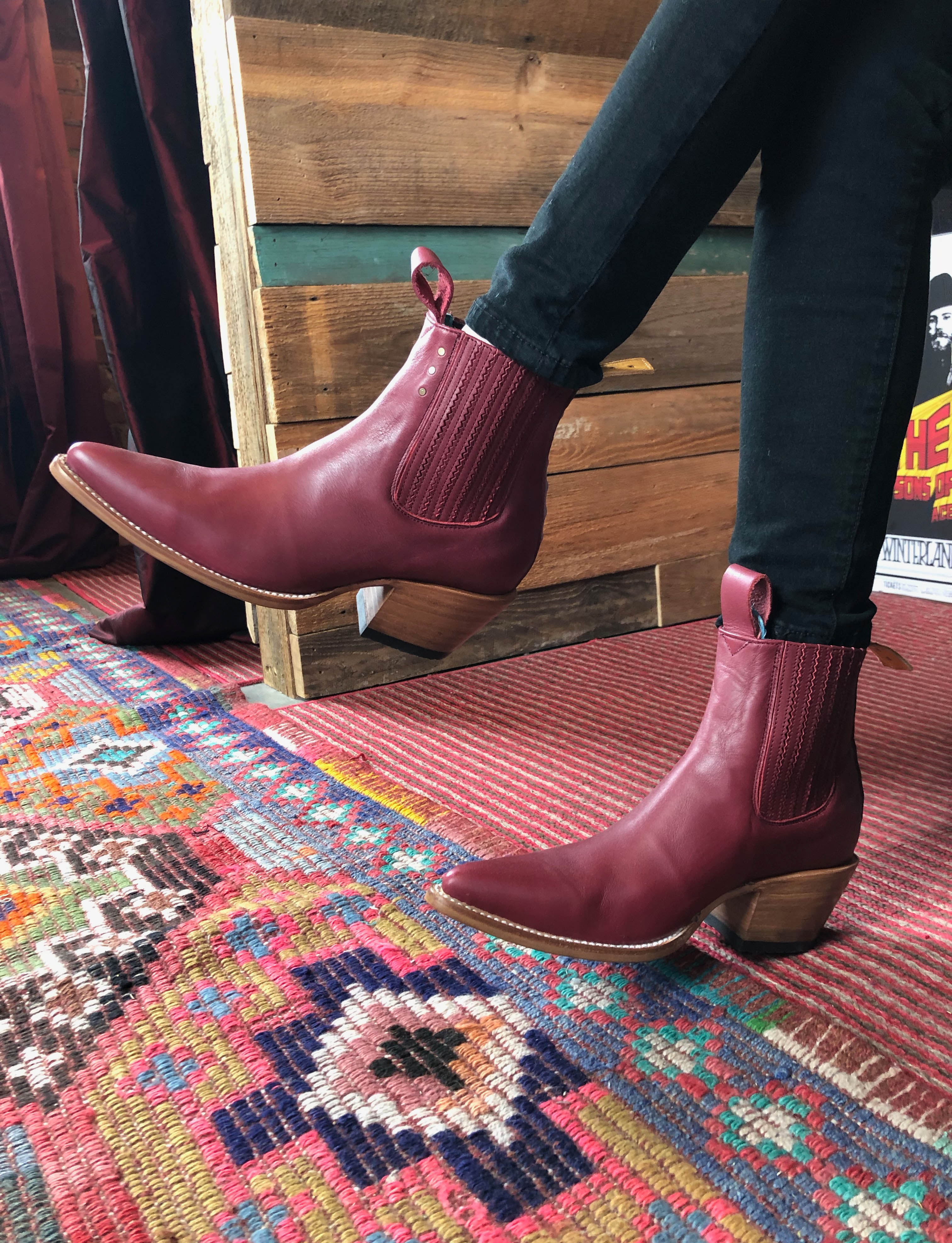 Red leather sale chelsea boots