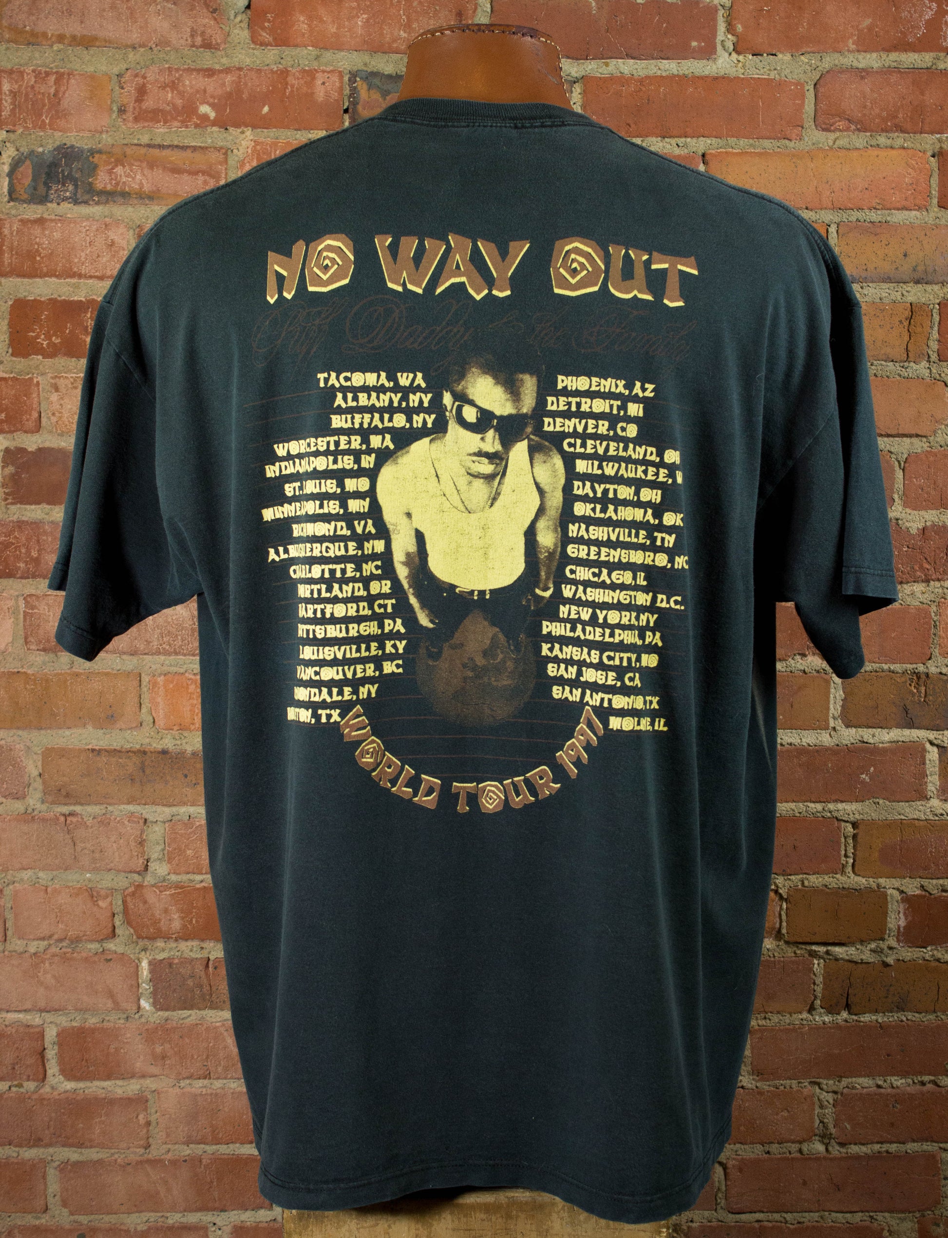 Puff Daddy and The Family 1997 No Way Out World Tour Black Rap Tee Concert T Shirt Unisex XXL