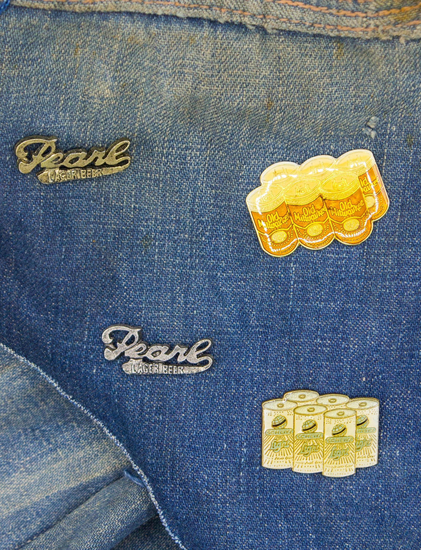 Vintage 70s Beer Pins Old Milwaukee/Pearl Lager/Schlitz Light