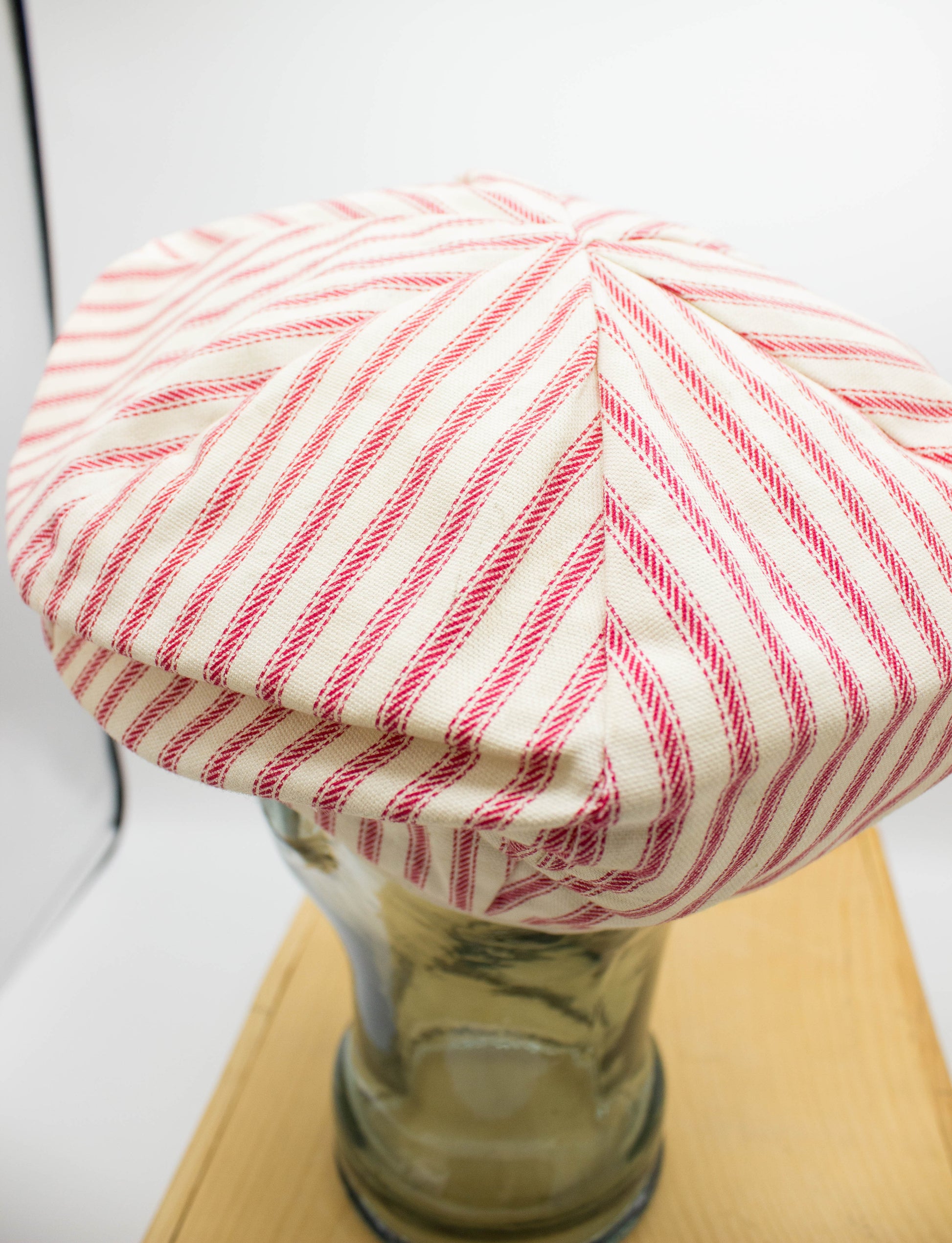 Vintage 70s Striped White and Red Baker Boy Floppy Hat Size Small