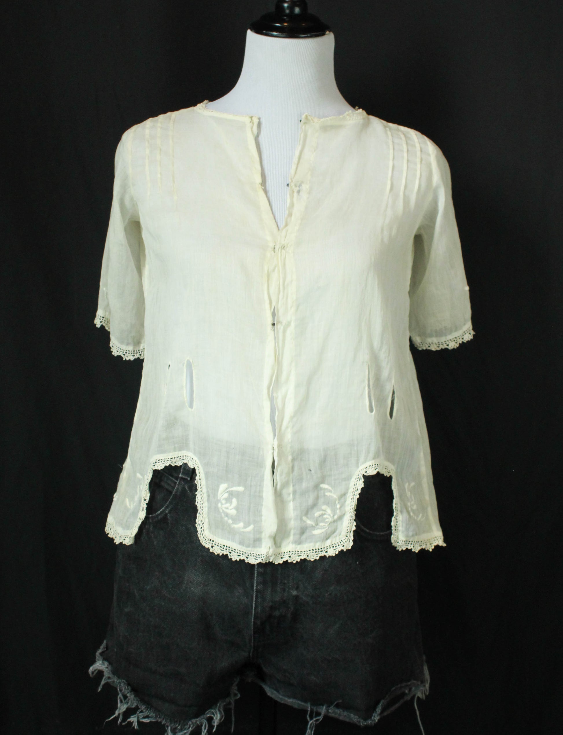 Women's Vintage Edwardian Sheer White Embroidered Blouse - Small