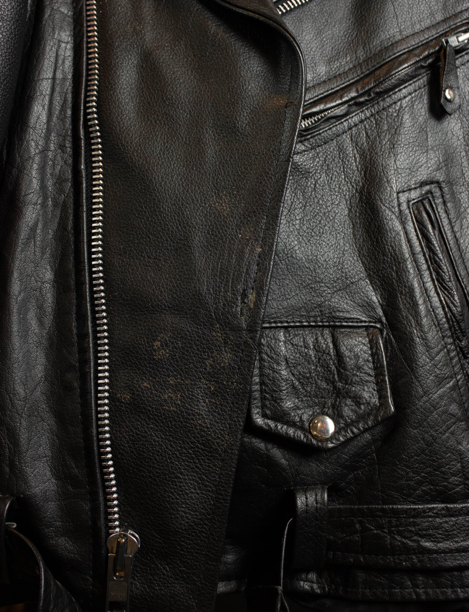 Vintage US Leather Club Belted Leather Biker Jacket 80s Black and Silv –  Black Shag Vintage