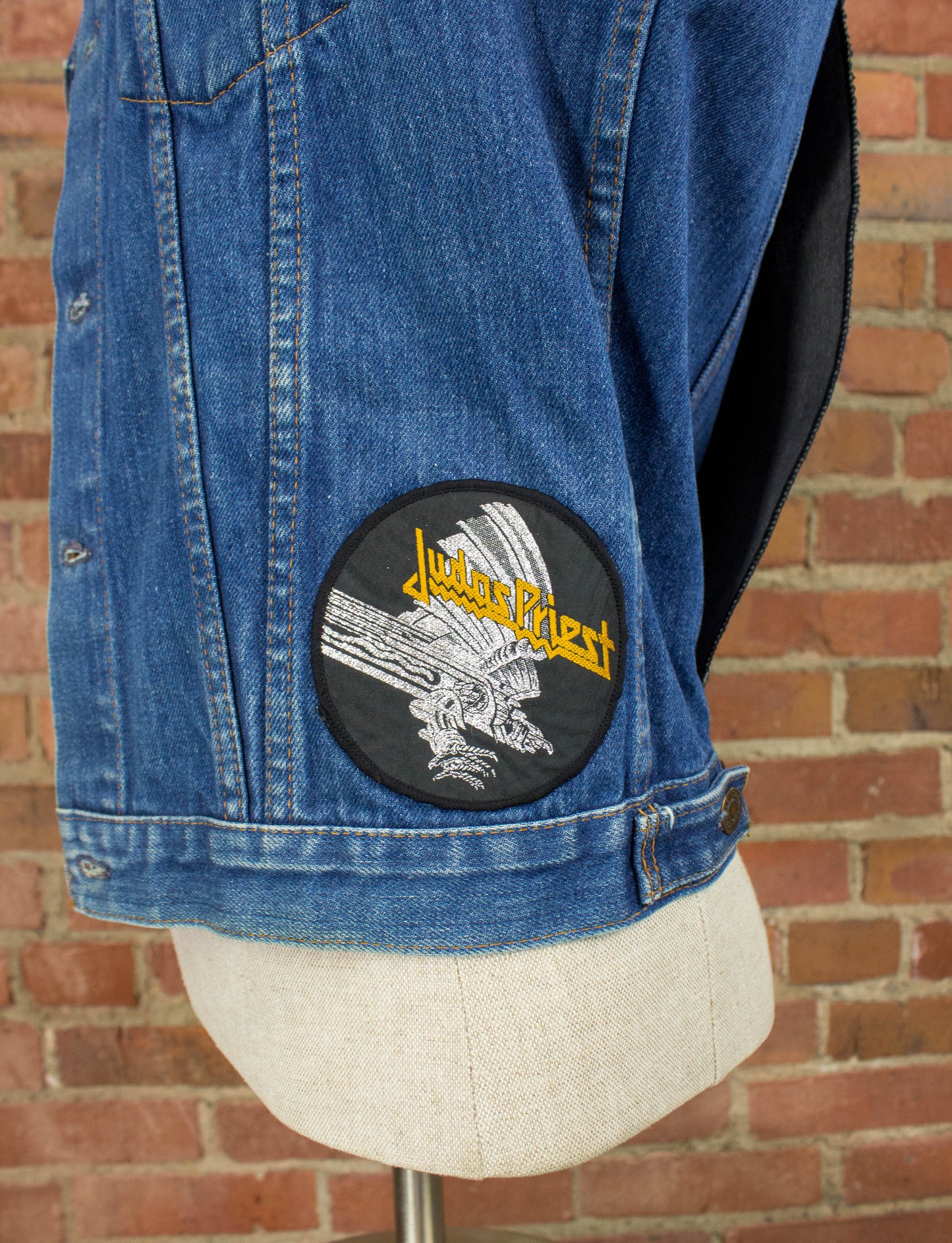 Vintage Levi's Custom Denim Vest 80s Iron Maiden AC/DC Back Patch Heavy Metal UK Small-Medium