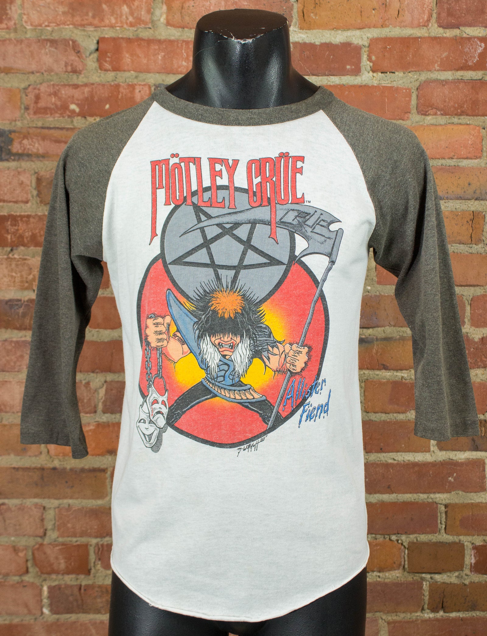 Vintage Motley Crue Concert T Shirt 1985 Theatre of Pain World Tour Allister Fiend Raglan Jersey Medium