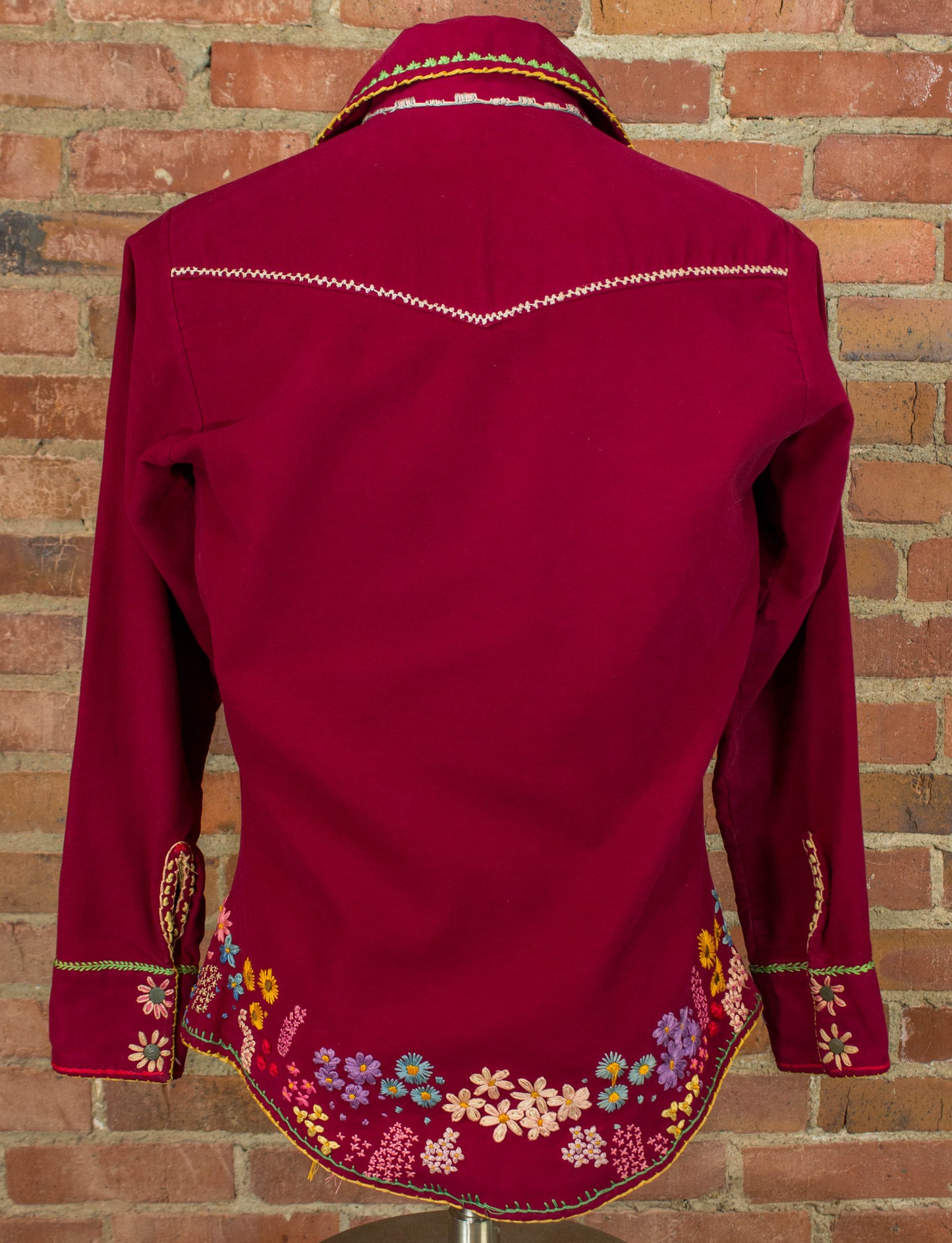 Vintage Penney's Towncraft Par Excellence Floral Embroidered Hippie Shirt 60s Maroon Red Small