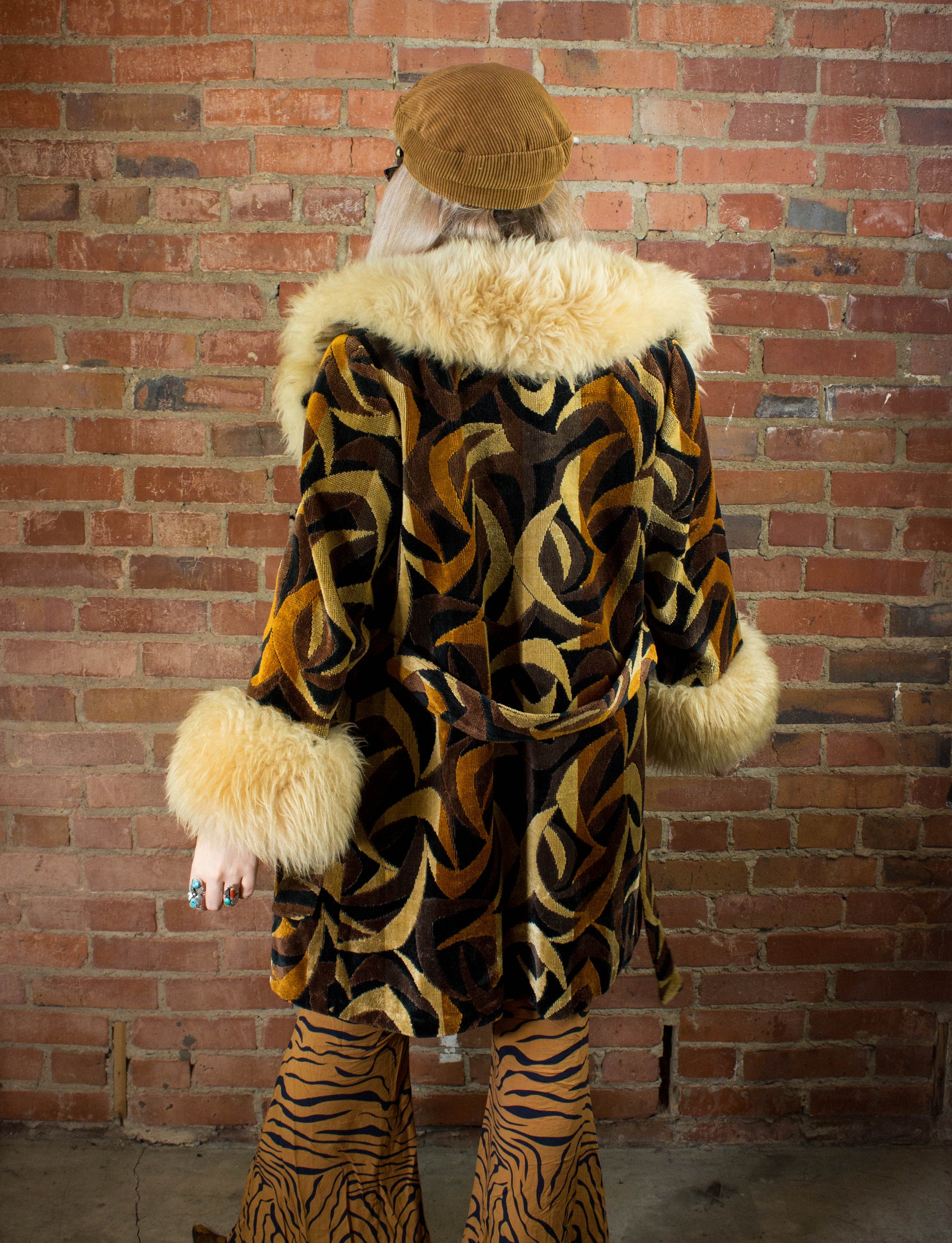 Vintage Women's 70s Penny Lane Patterned Faux Fur Coat Small
