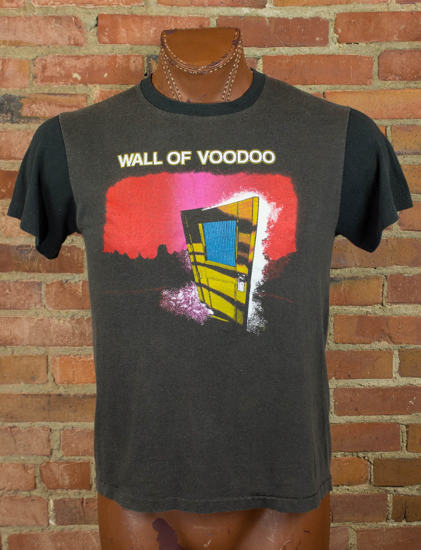 Wall of Voodoo 1983 Tour of Virtue Call of the West Faded Black Concert T Shirt Unisex Medium