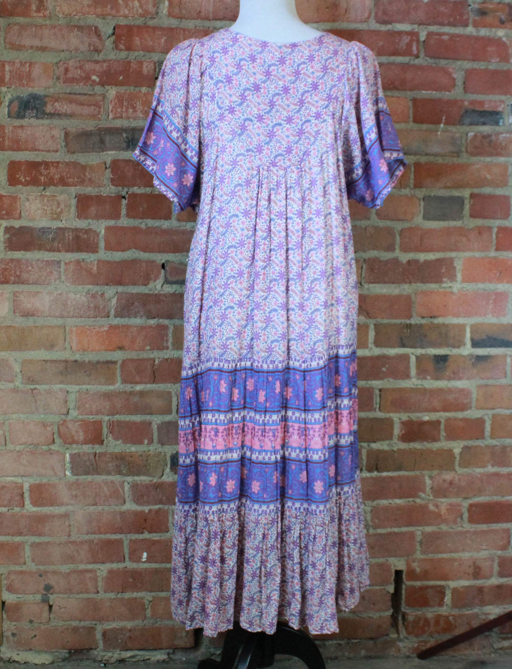 Women's Vintage 70's Purple Floral Dress - Size Medium